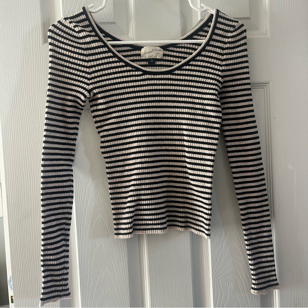 Universal Thread Black and White Striped Long Sleeve Top